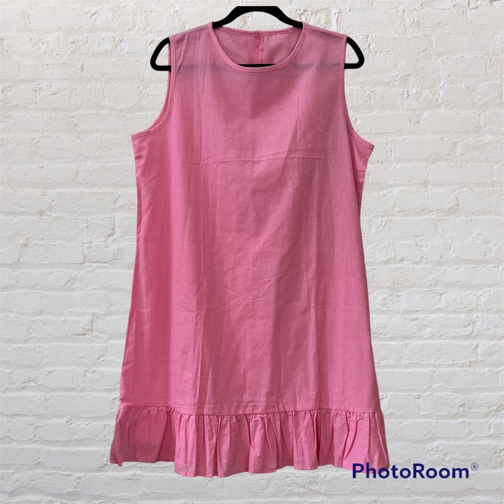 NWOT Pink Dress L/XL Ruffle Bottom Pink Pearl Button Closure Spring Pretty!